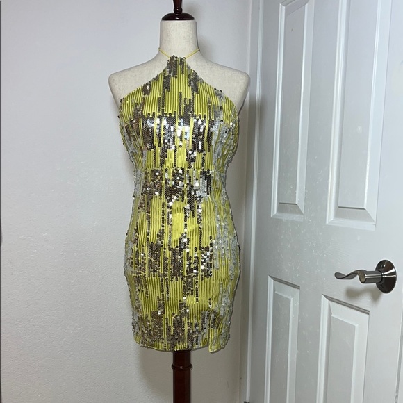 Fashion Nova Yellow Gold‎ Sequin Halter Mini Dress - Picture 1 of 8